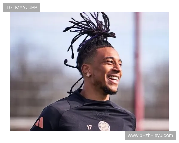 前锋在训练中练习快速转身射门，禁区效率显著提升