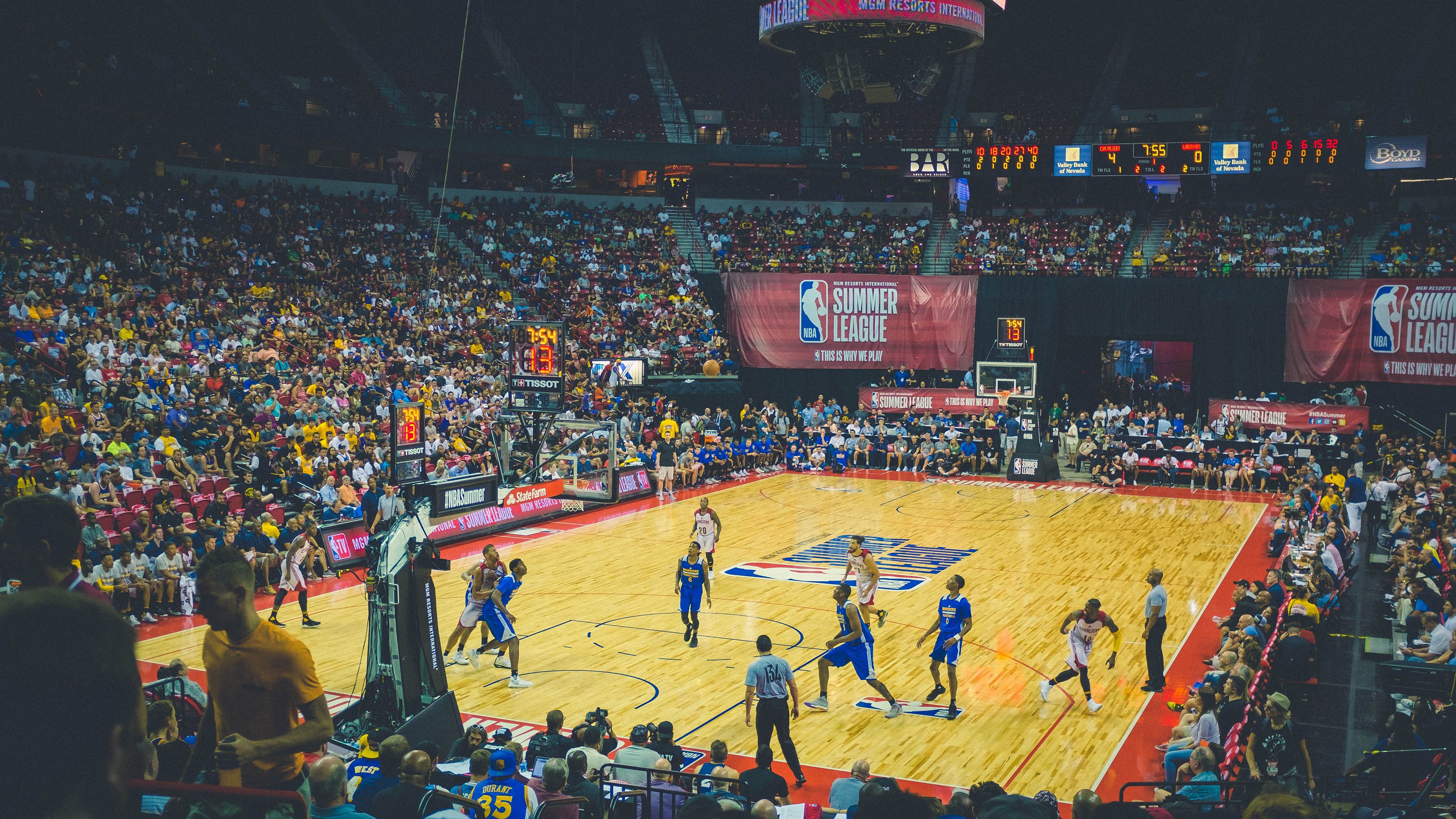 乐鱼电竞在线平台-赛场入口智能安检系统上线，提高观赛安全与通行效率，智能安检设备